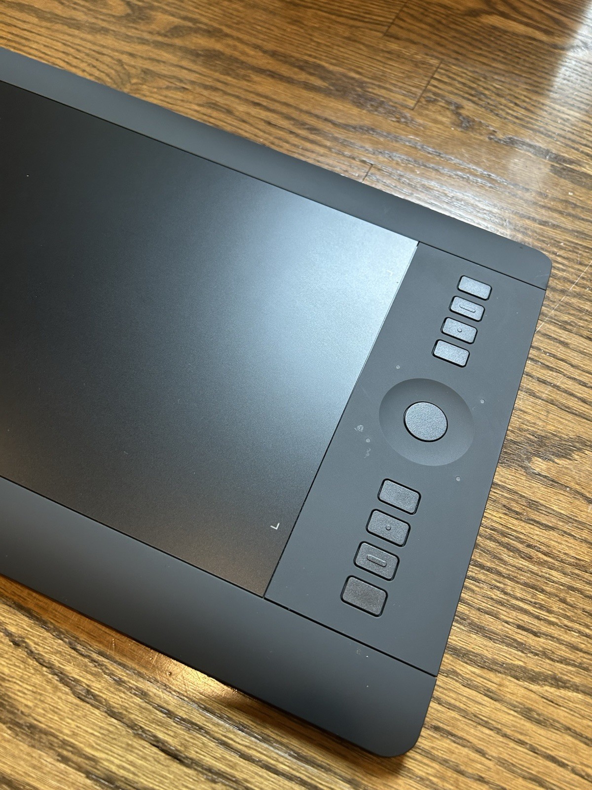 Wacom Intous Medium Pen Tablet PTH651 (no pen)