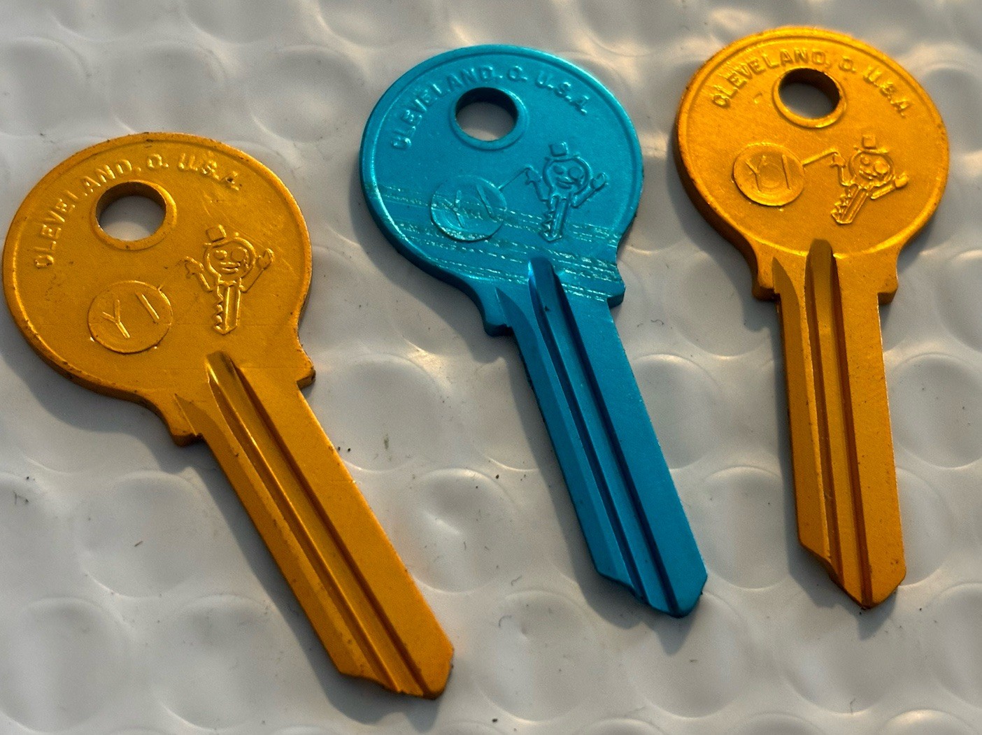3X  Vintage Cole National  Aluminum  Y-1 Key Blanks  Y1