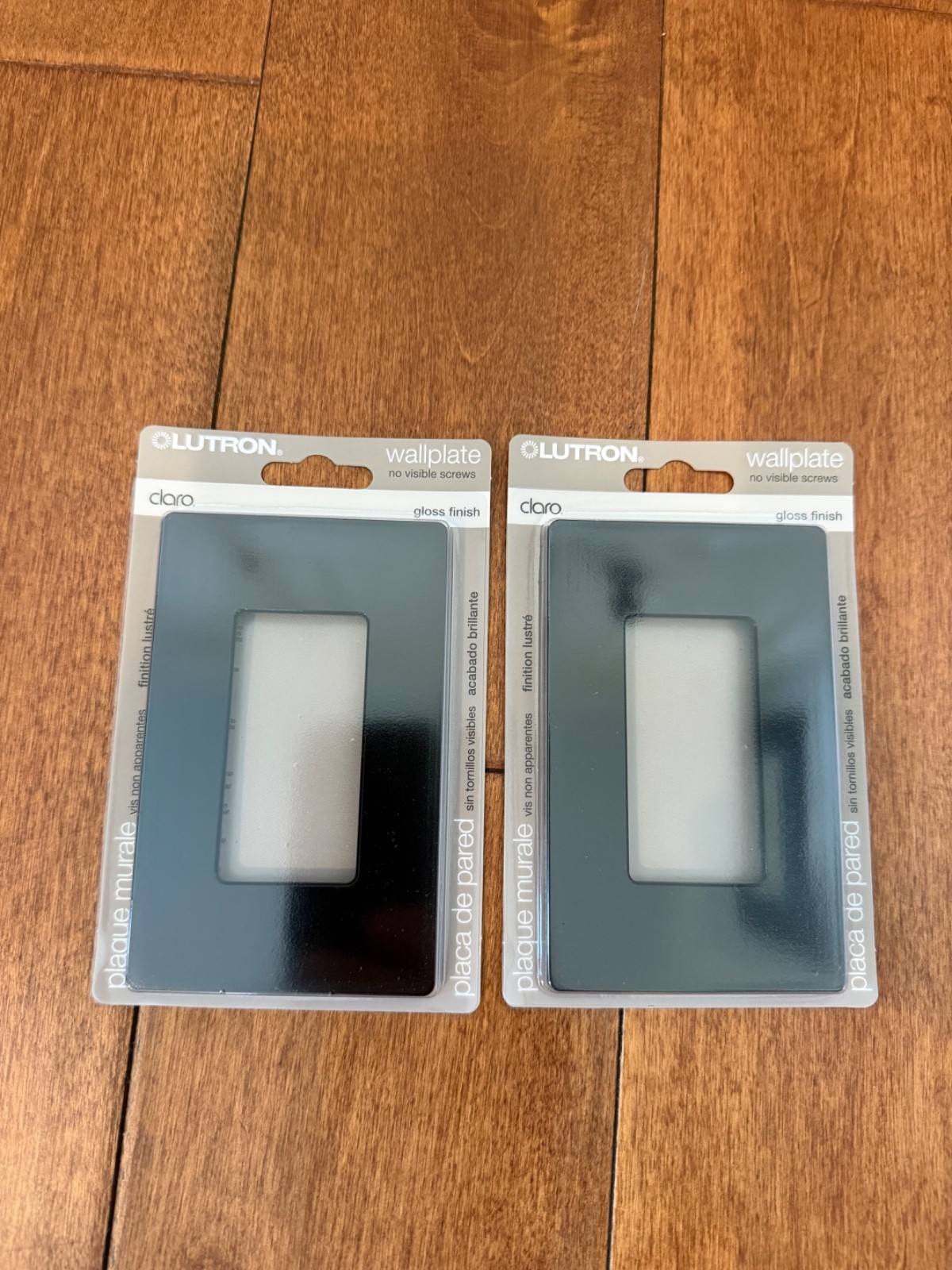 Lutron Claro CW-1-BL  Wallplate Decorator Plate No visible Screws Black- 2 Pack