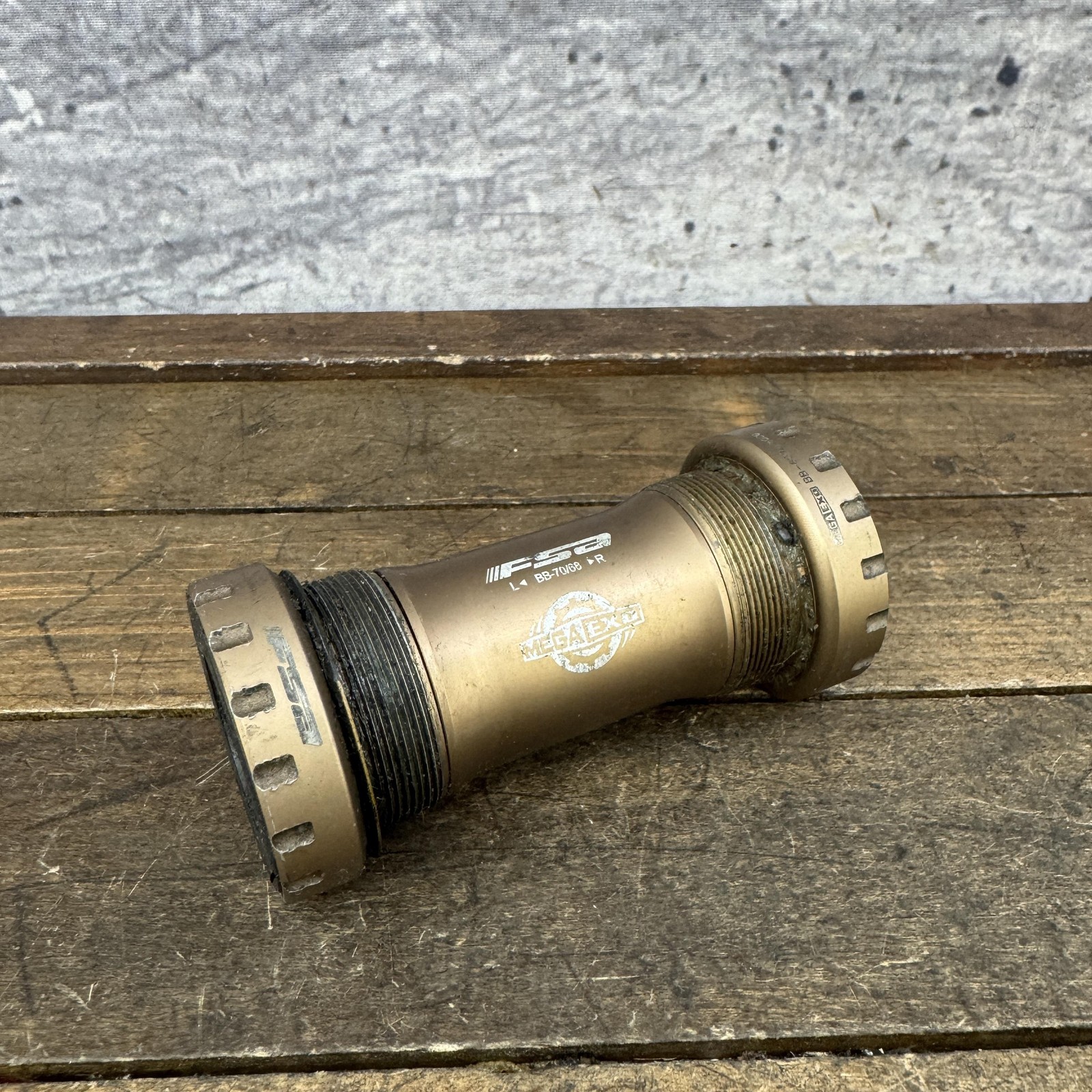 FSA MegaExo Bottom Bracket 68mm BSA 1.37x24T BB-70/68 BB-8000/6000 Mega Exo
