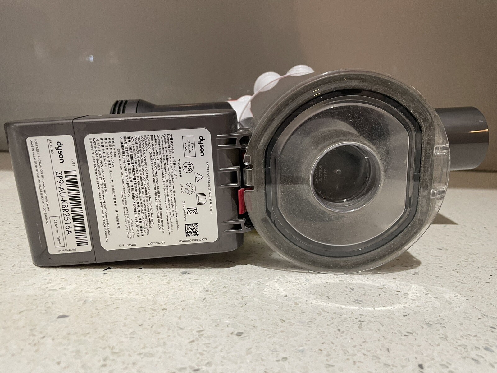 Dyson V7 Cord Free White Vacuum Cleaner- MainBody Only