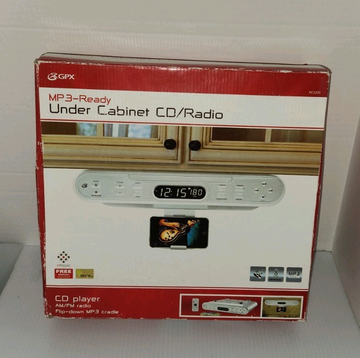 GPX KC232S Under Cabinet CD Player & AM/FM Radio MP3-Ready - Silver (NO REMOTE)