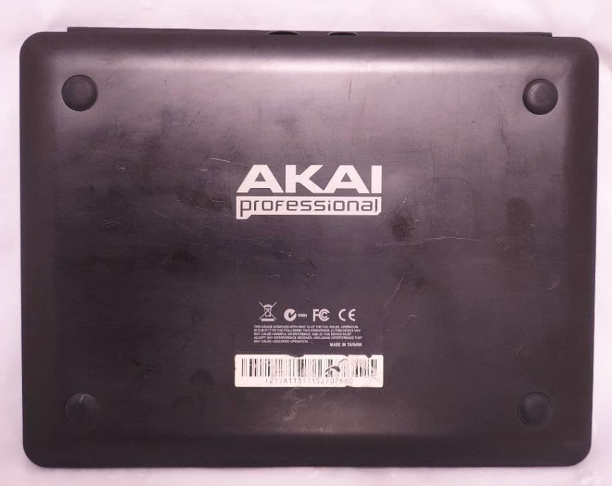 Akai Professional MPC Element DJ Sampler Pro Midi Control Pad