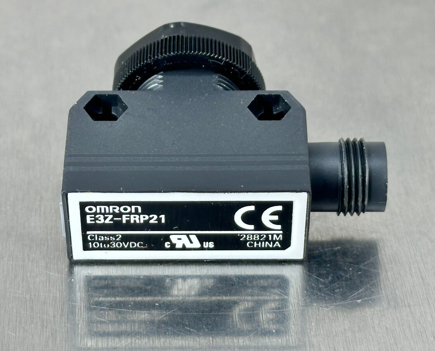 Omron E3Z-FRP21 Photoelectric Sensor Compact Built in Amplifier