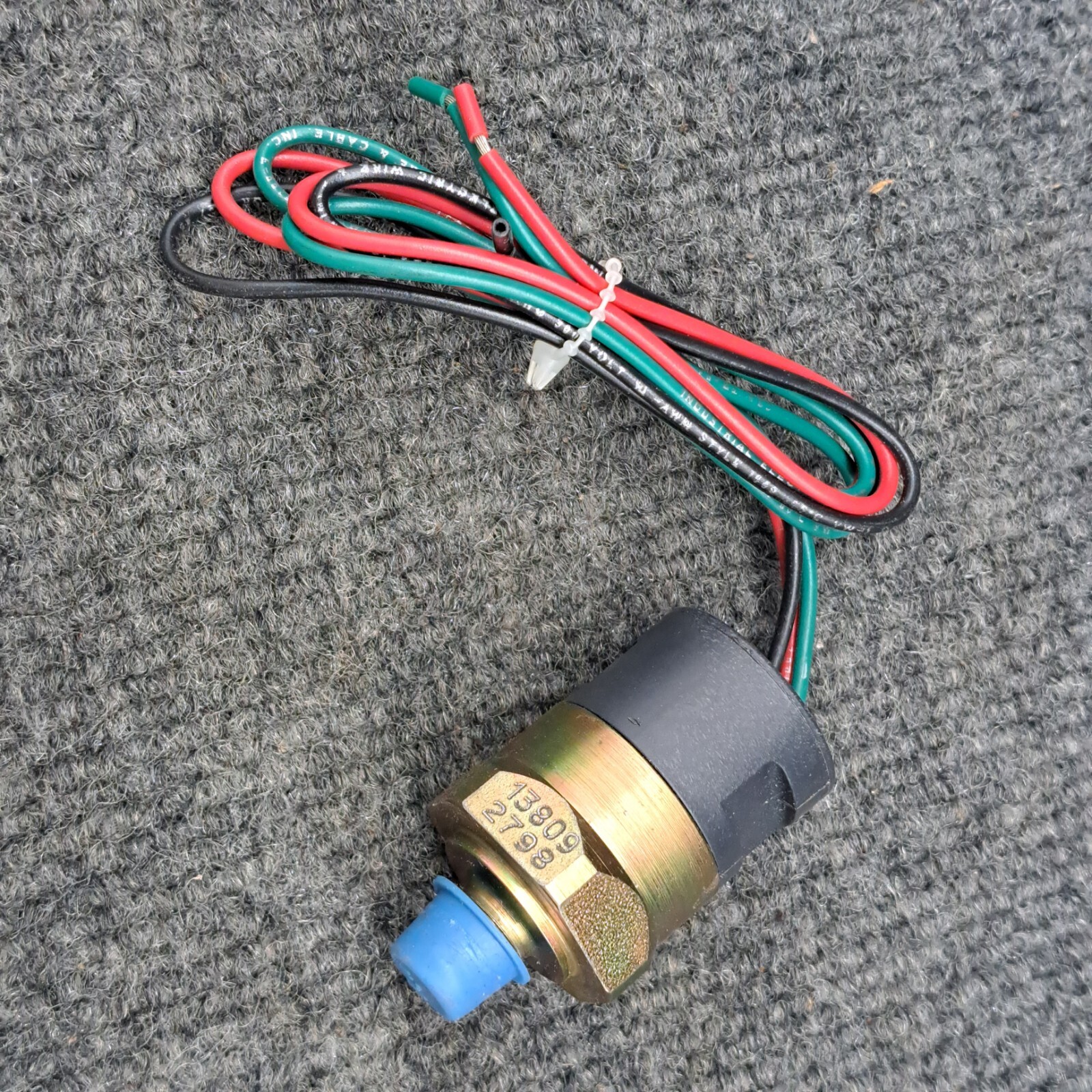 Master Pneumatic PDA413-2W Pressure Switch  13809 / 2798