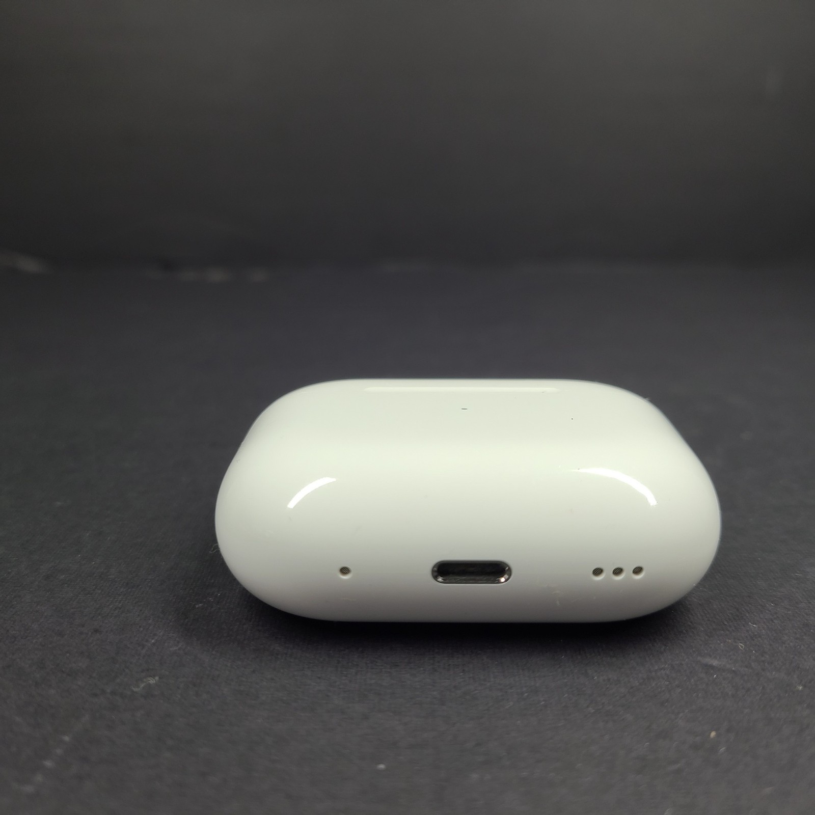 Apple AirPod Pro 2nd Generation Charging Case MagSafe LIGHTNING A2700 100% OEM