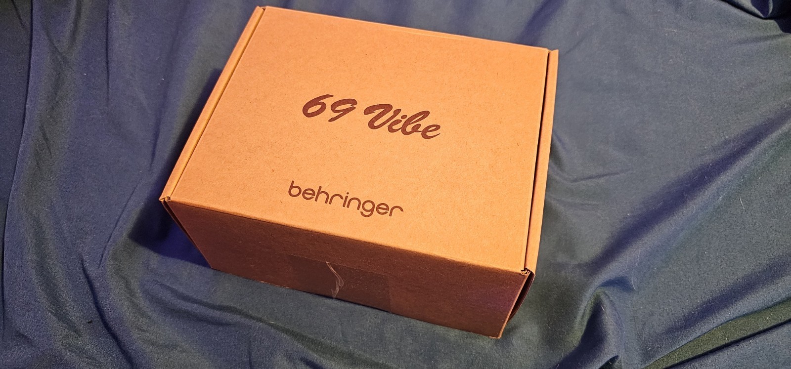 Behringer 69 Vibe Chorus/Vibrato Pedal