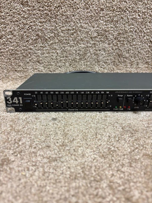 ART 341 Dual 15 Band EQ