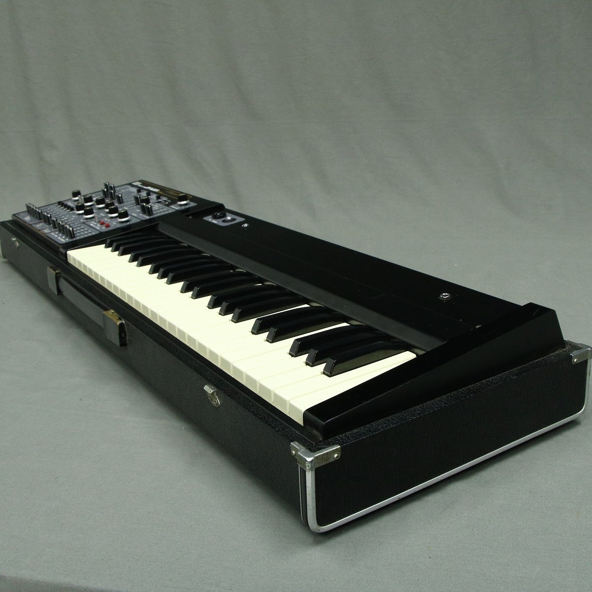 Roland SH-3A SYNTHESIZER [452885]