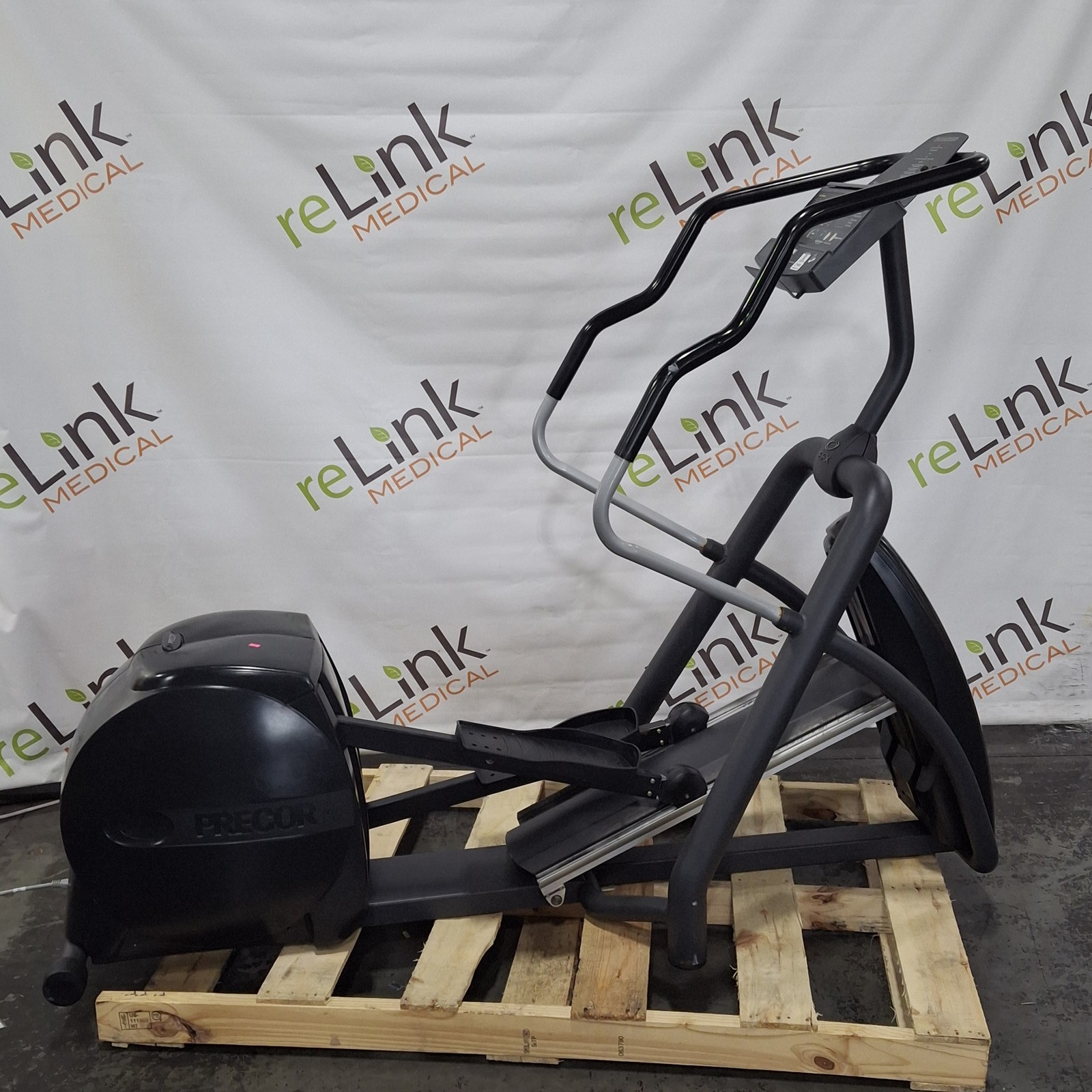 Precor USA EFX 546 Elliptical Machine