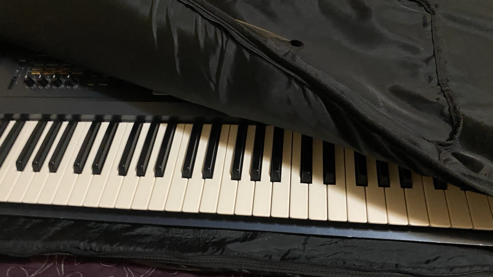 Korg Triton Extreme 61-Key Sampler Synthesizer Workstation -See Description