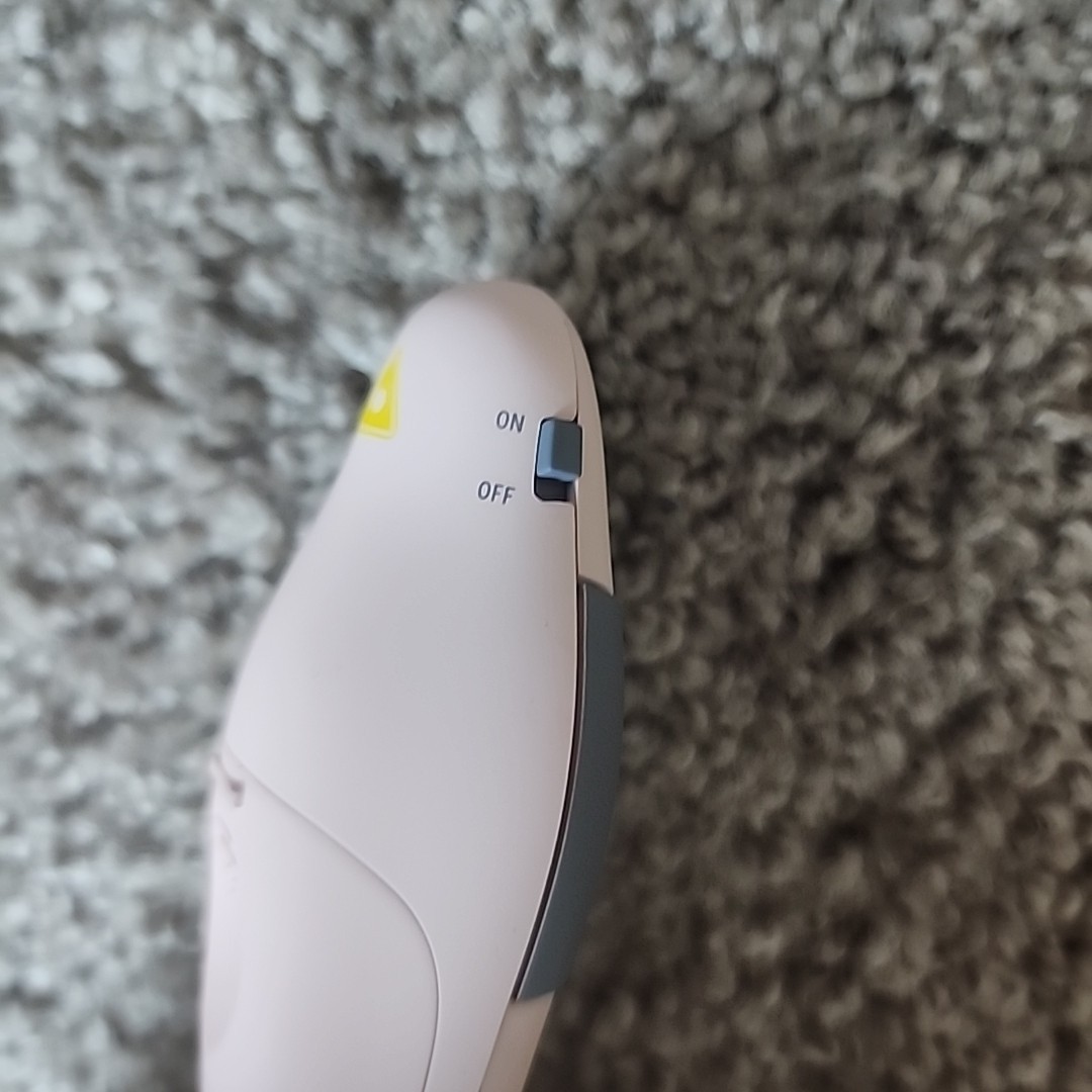 QUI Wireless Presenter PowerPoint Clicker-Pink, Open Box