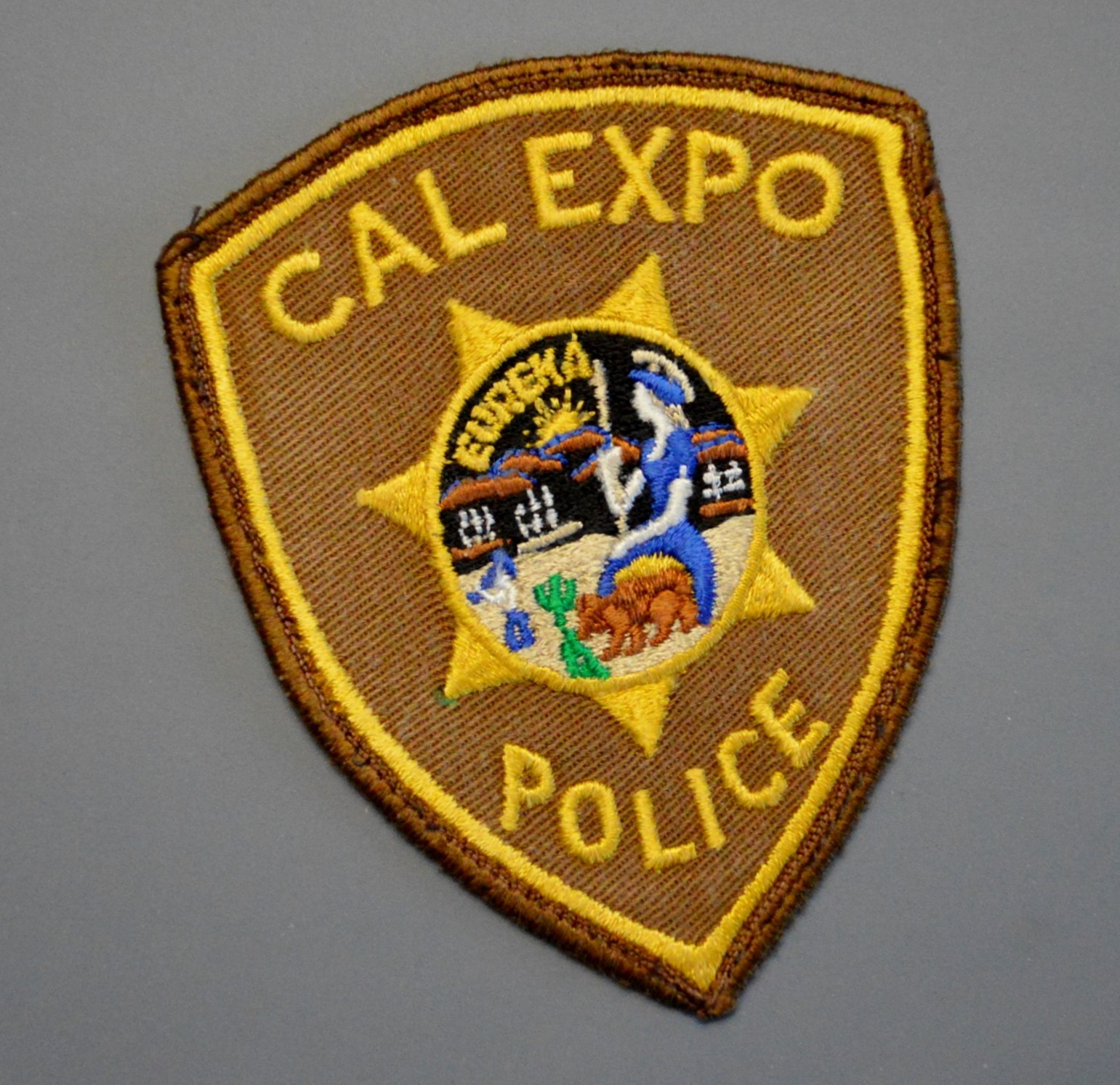 CAL EXPO Police Older Style Brown Twill Background Patch ++ U6 CA