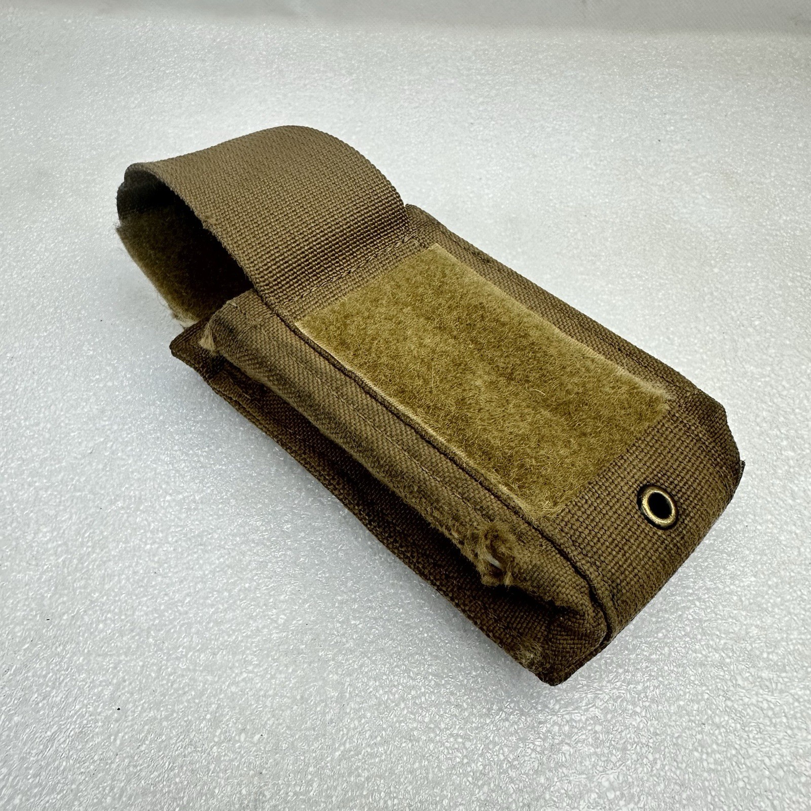 Used USGI USMC Marine Corps Issue Coyote Brown Speed Reload Magazine pouch SDS