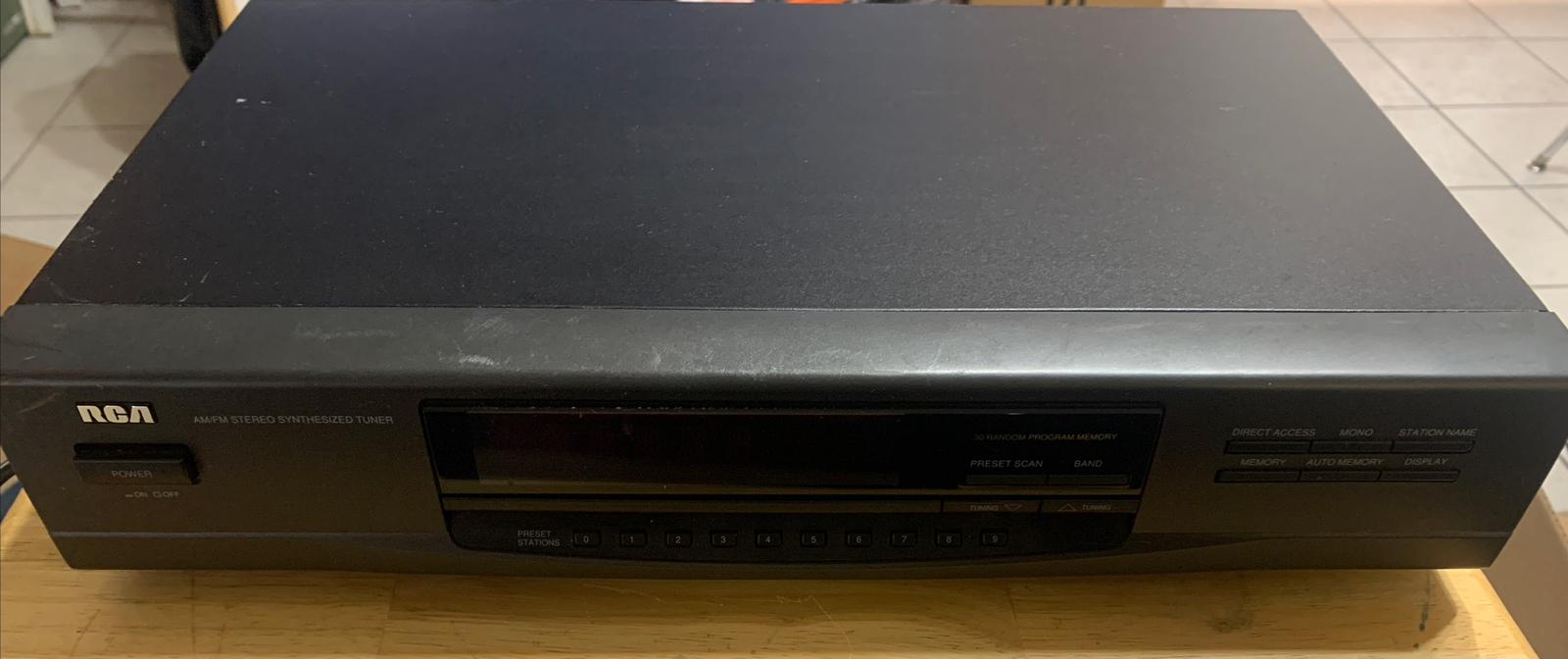 RCA AM/FM Stereo Synthesized Tuner TU 3400F  Tested/Works