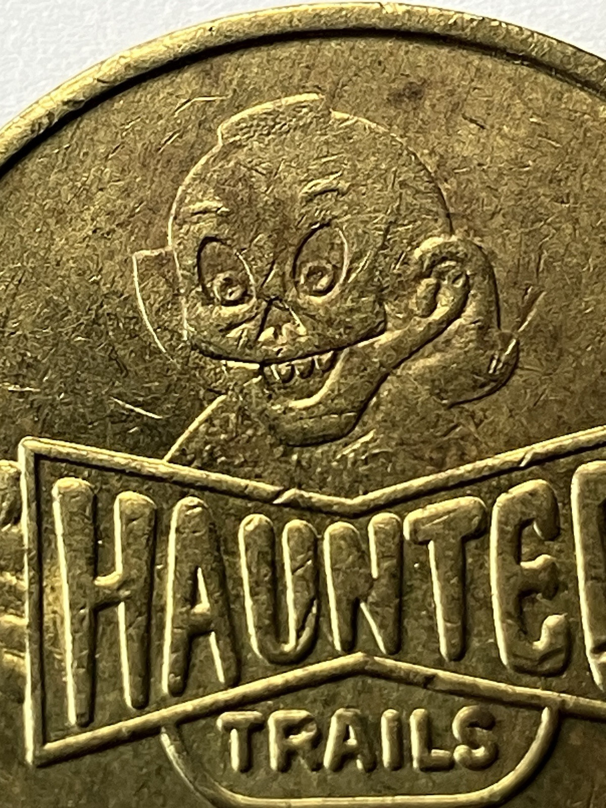 Haunted Trails Arcade Game Token 22mm #tz1