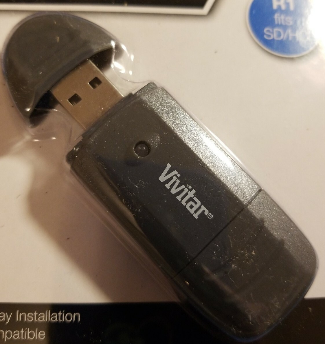 Vivitar Secure Digital Card Reader/ Writer VIV-CR-35 MAC & PC Compatible Gray