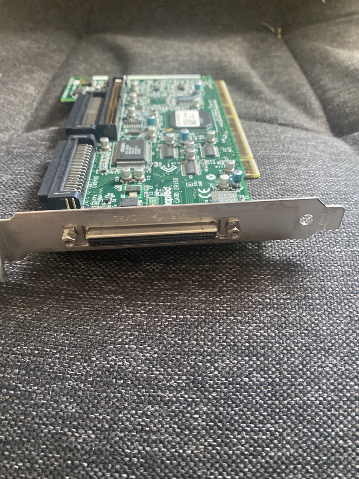 Adaptec ASC-29160 64Bit PCI-X Ultra160 LVD SCSI Controller Card