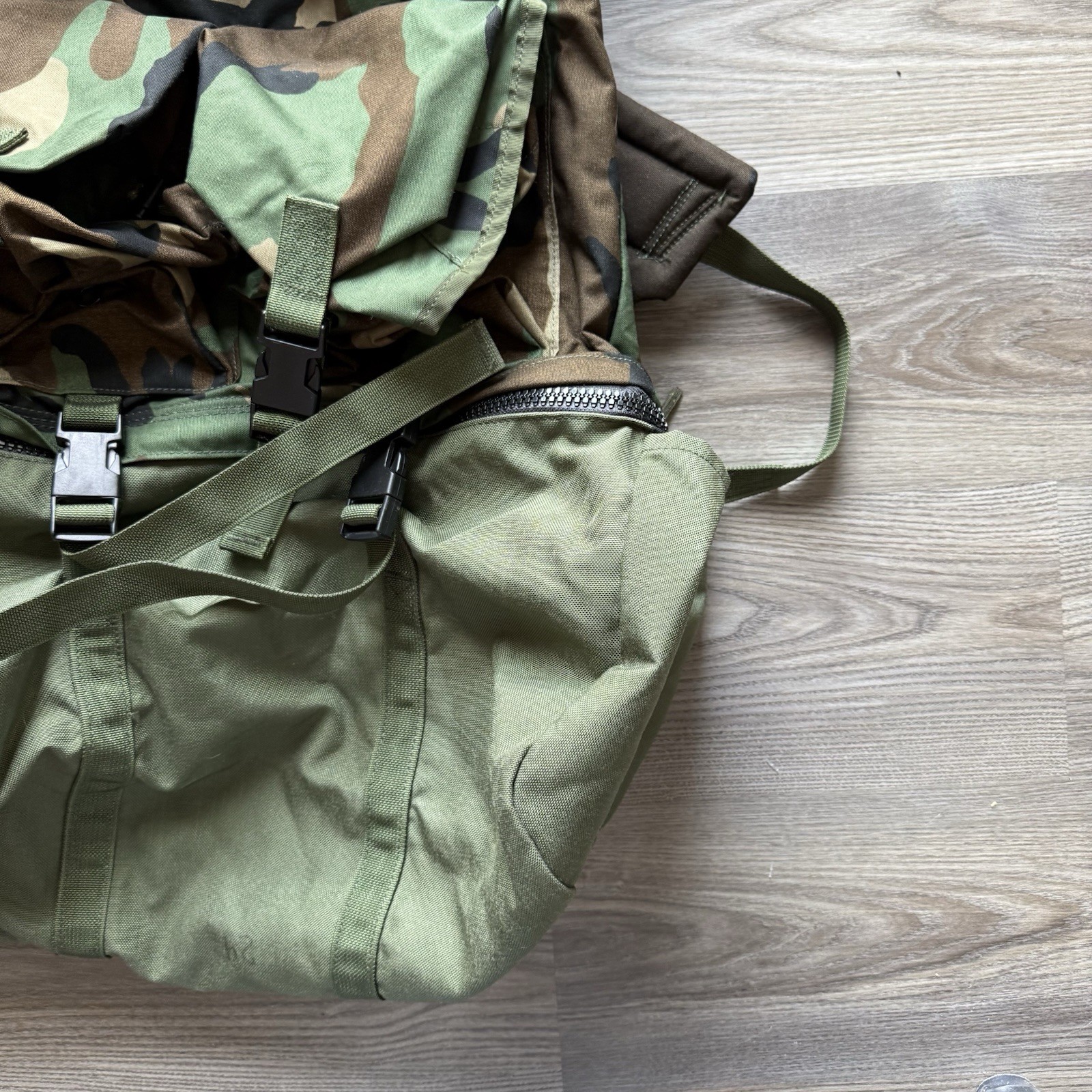 Military Issue Rucksack 8465-01-393-5183 USGI Bag, Equipment Woodland Camouflage