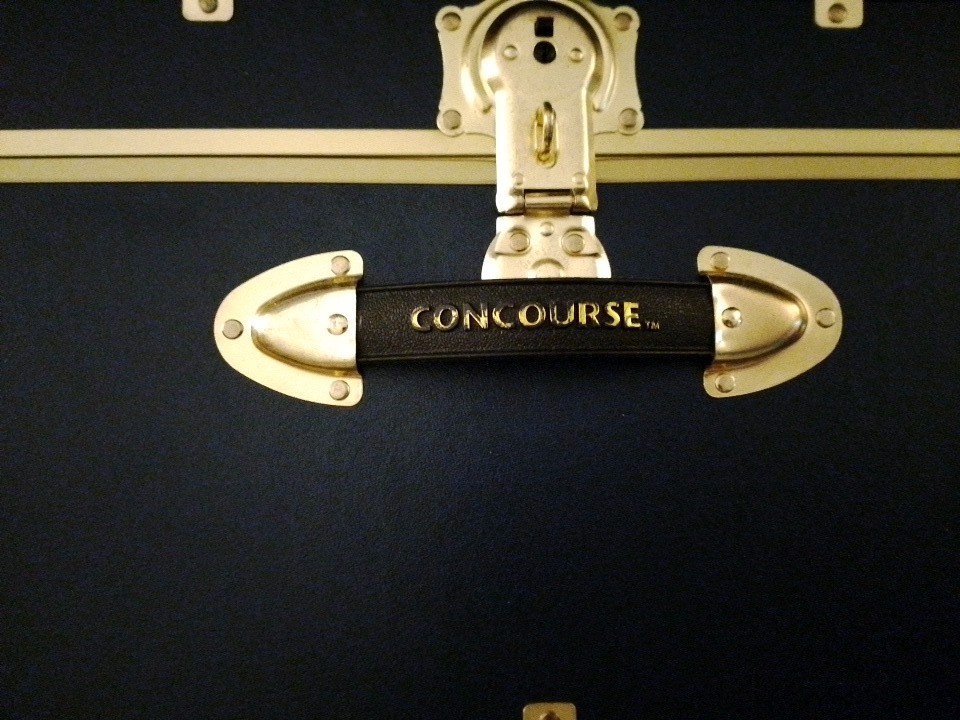 Concourse Foot Locker. 30x16x12 Blue