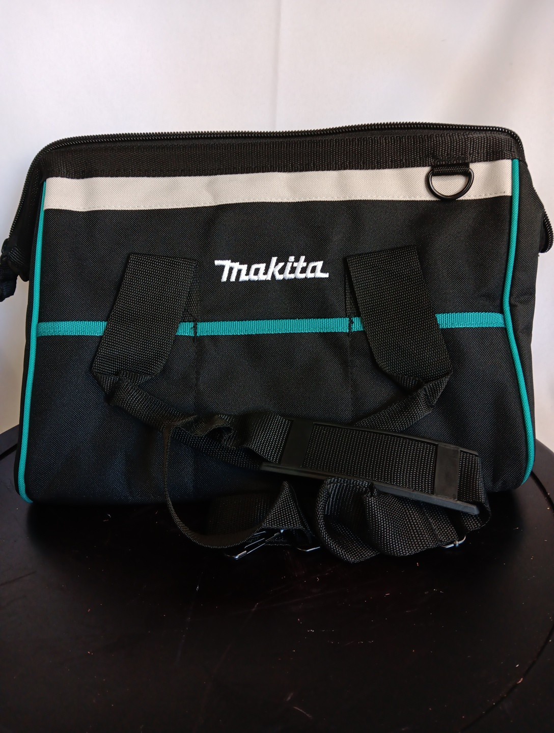 Mikita 14" Heavy  Conntractor Tool Bag Shoulder Strap 5 Pockets