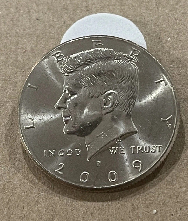2009 P Kennedy Half Dollar -Nice Rim- Free Shipping