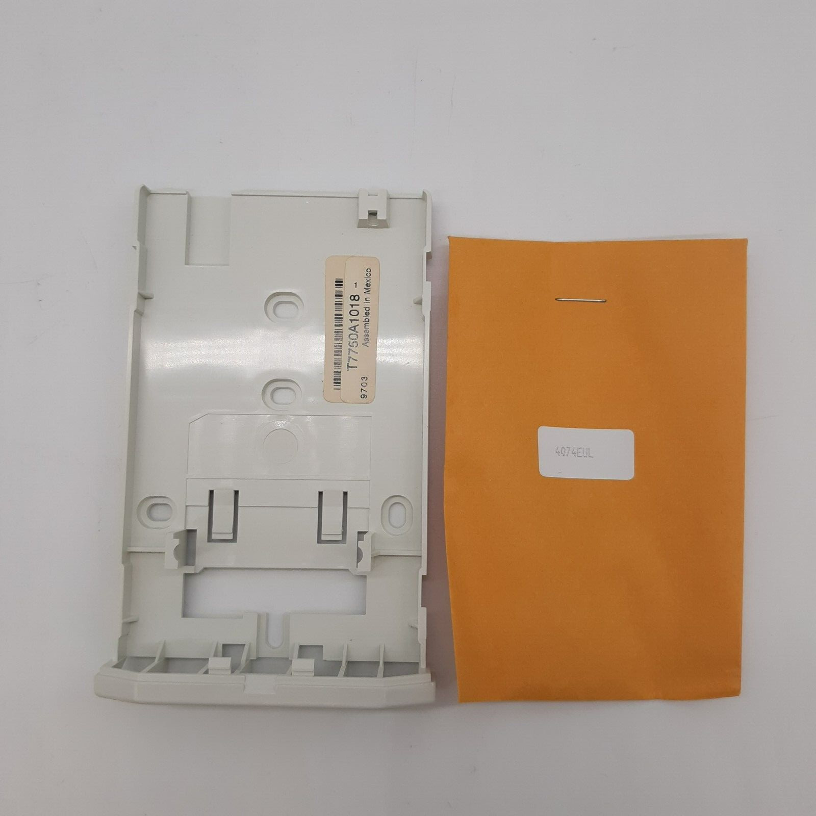 Honeywell T7750A1018 Temperature Sensor