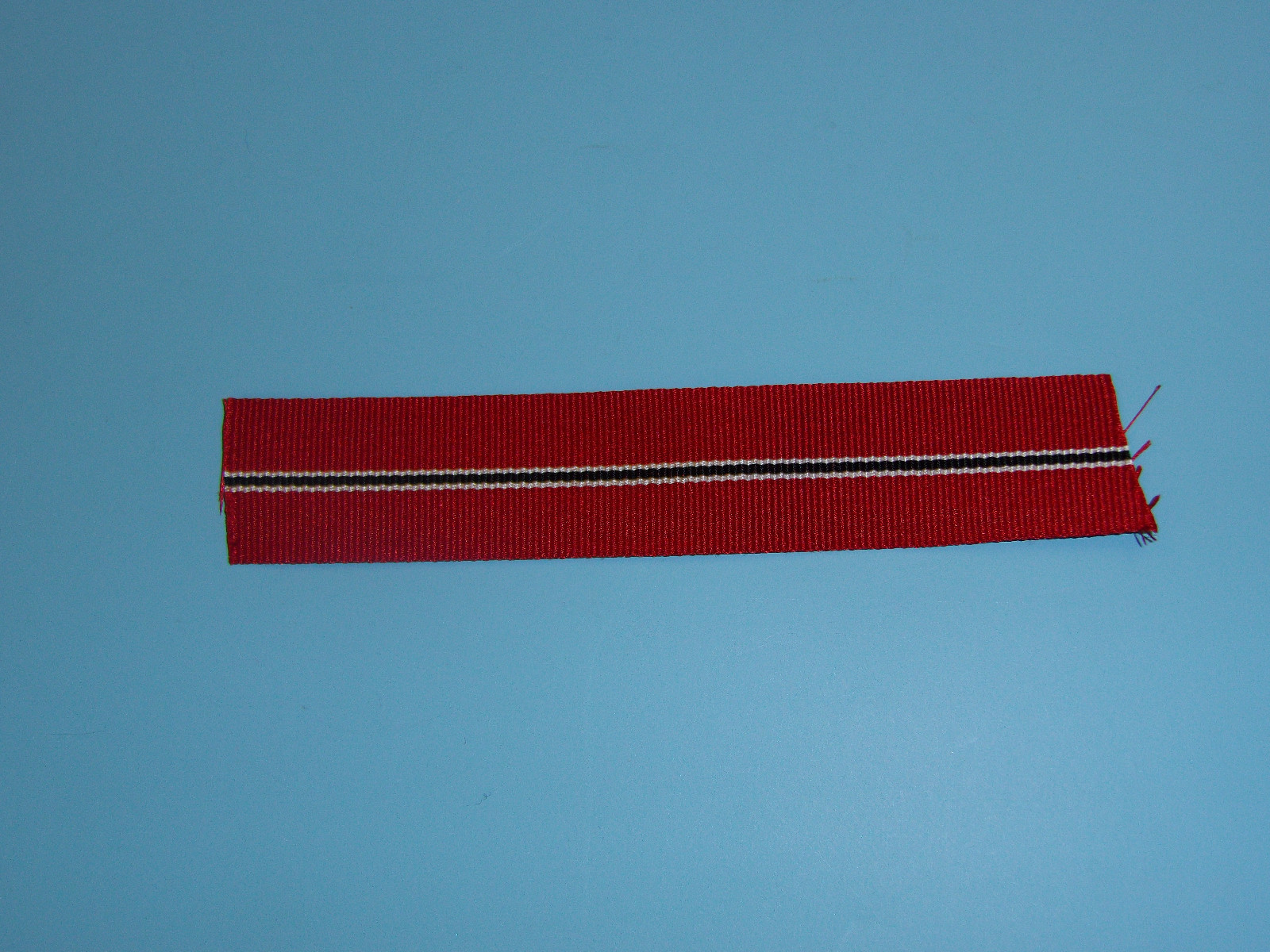 50104 WW 2 German Russian Front Buttonhole Ribbon Frozen Meat R18D