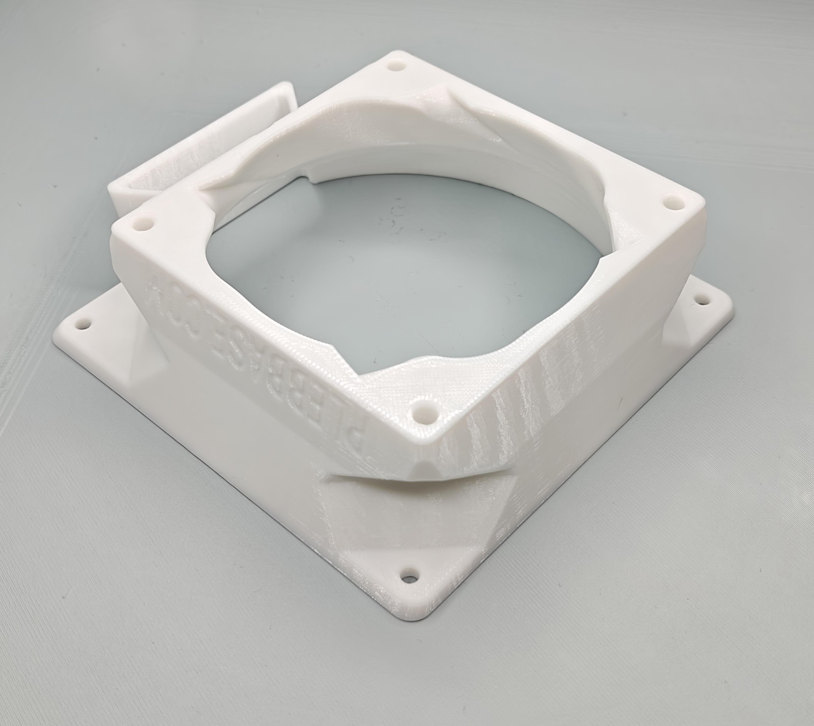NQ-HELIX 120mm fan shroud for NerdQAxe series - WHITE