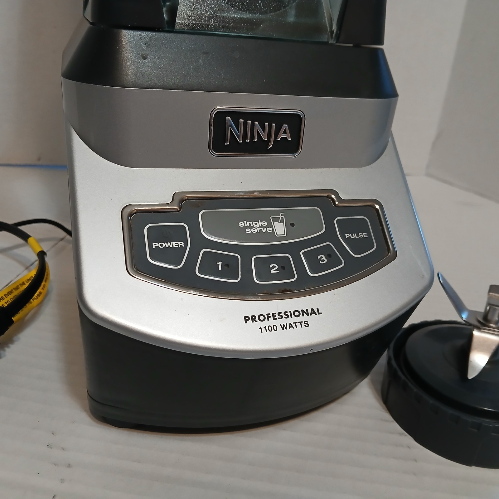 Ninja Professional 1100W Blender 72oz BL660