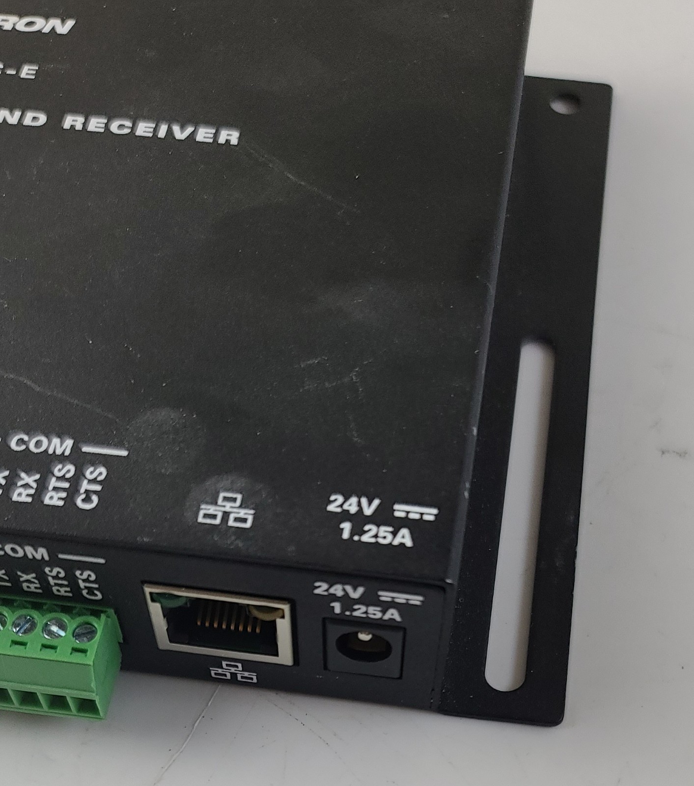 Crestron HD-MD-400-C-E HDMI Multiformat Switch And Receiver