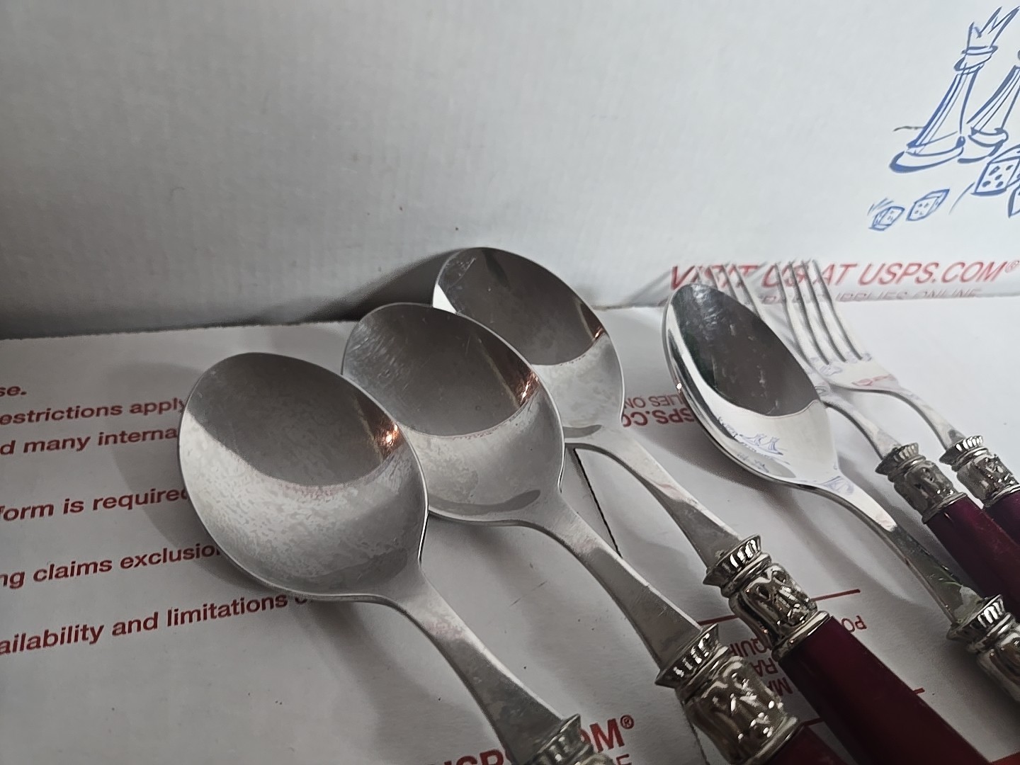 Wallace 18/10 Stainless Flatware 11 Pieces, St Moritz Pearlized Red-Pink