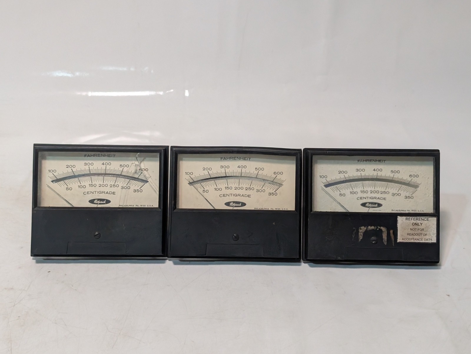 Lot of 3 Hotpack Temperature Panel Meters 650 deg F, 350 deg Centigrade