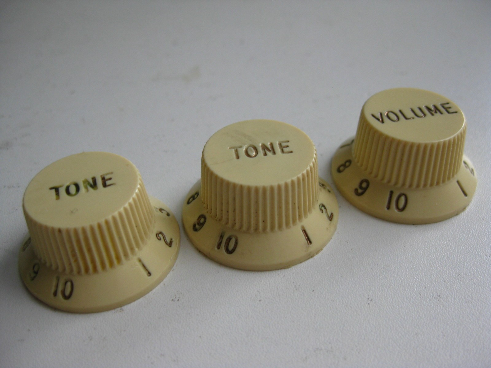 Vintage 80's Fender Stratocaster Guitar Knobs Set for Project Upgrade