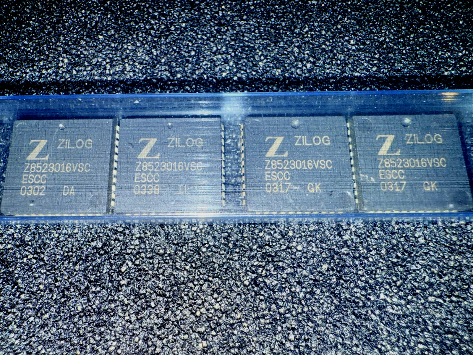 Z8523016VSC