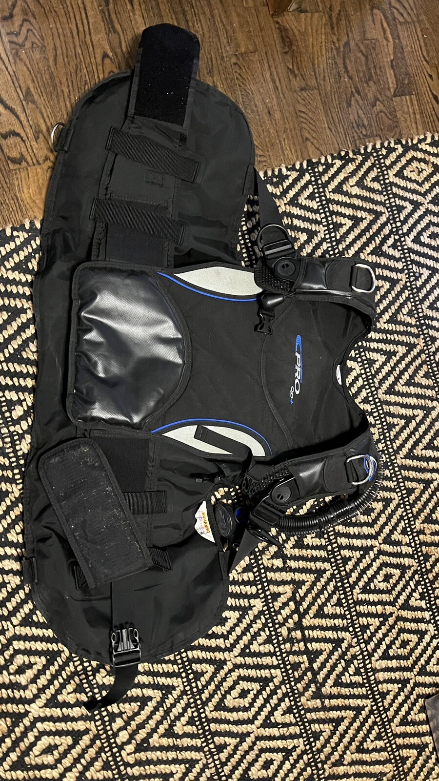 Excellent used condition Seaquest PRO QD BCD Size M/L.