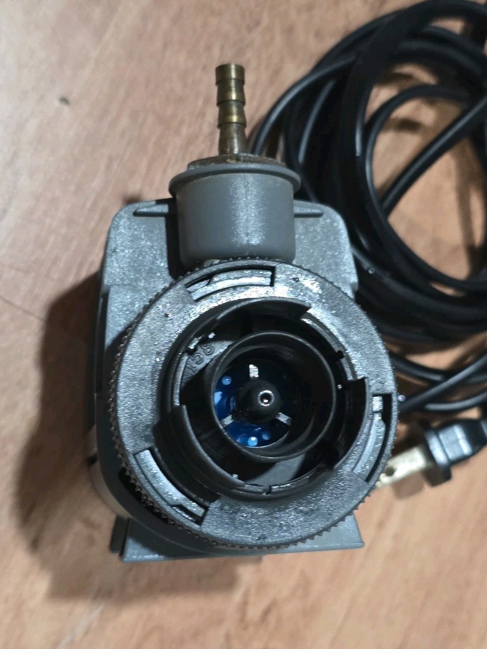 Sicce Syncra SK-200 Needlewheel Submersible Pump