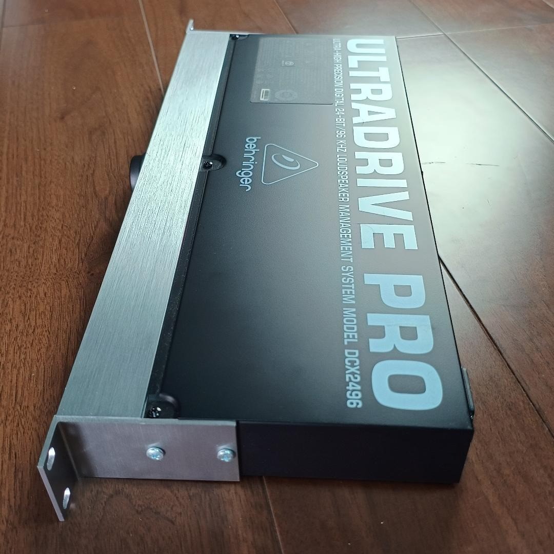Behringer DCX2496 Digital Crossover, 24bit/96kHz, EQ, Delay & Limiter