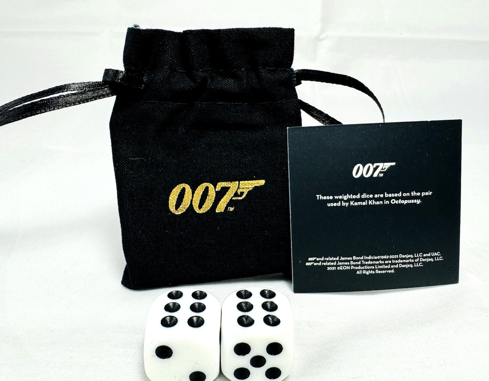 JAMES BOND OCTOPUSSY KAMAL KHAN'S WEIGHTED DICE PROP 007