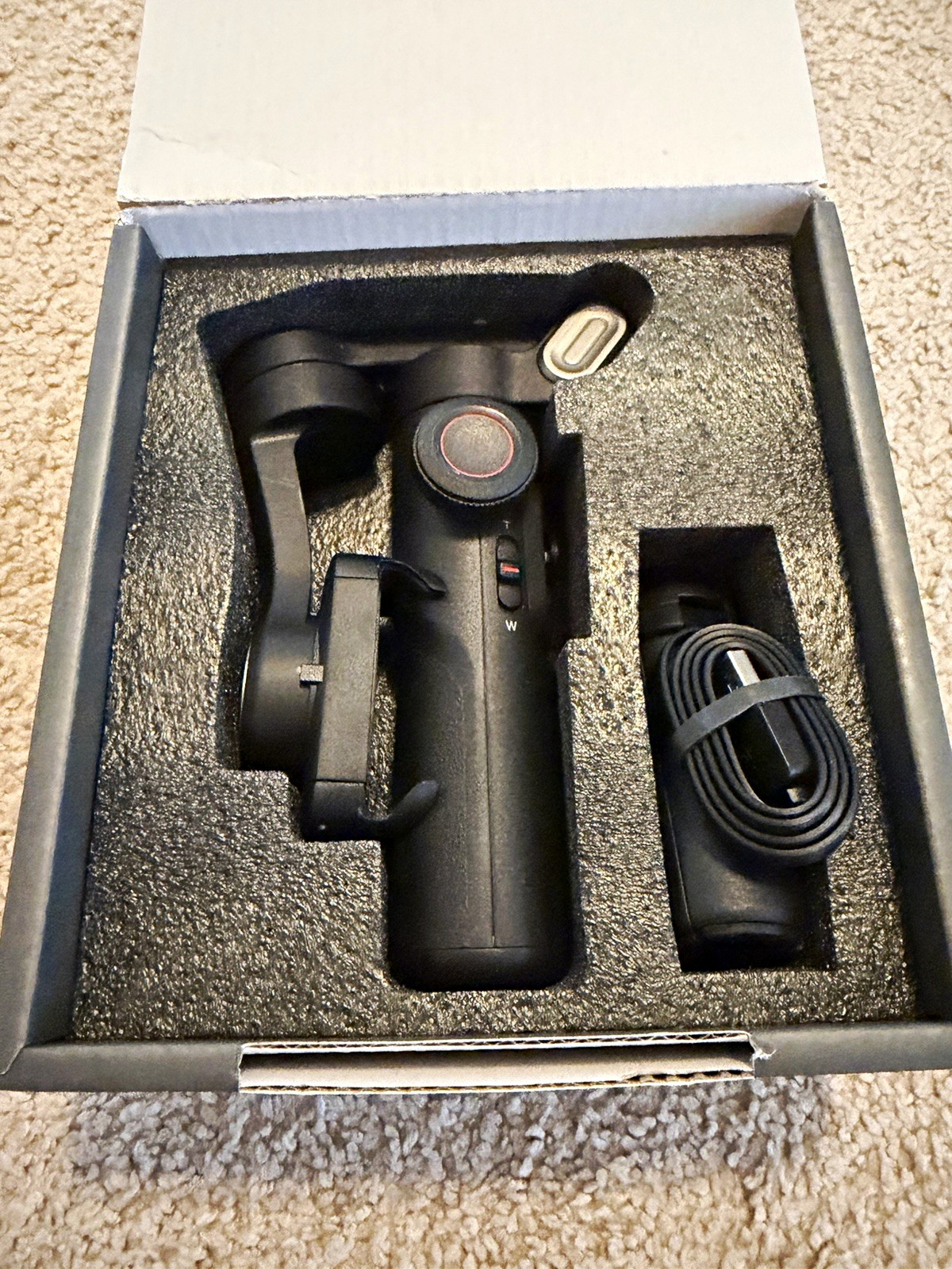 NEW: AOCHUAN Smart X Pro Foldable Motorized Smartphone Gimbal for iPhone w/USB