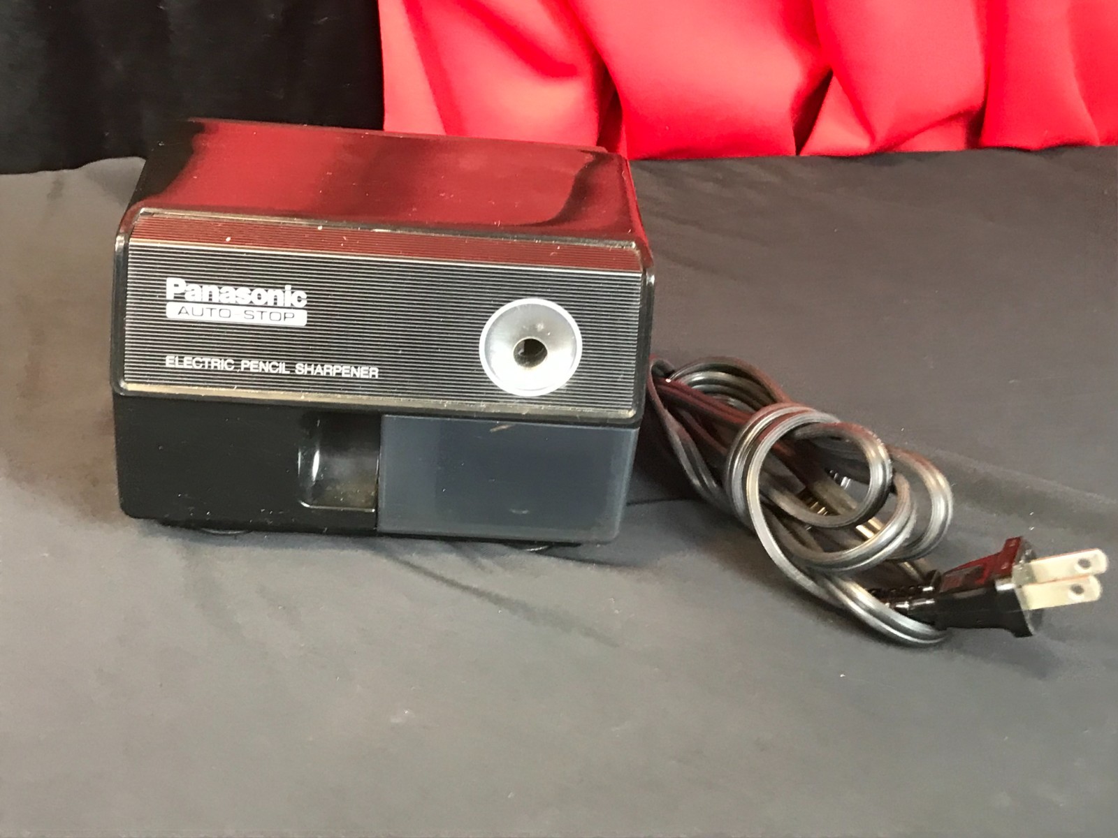Vintage PANASONIC Auto-Stop Electric Pencil Sharpener Model No. KP-110