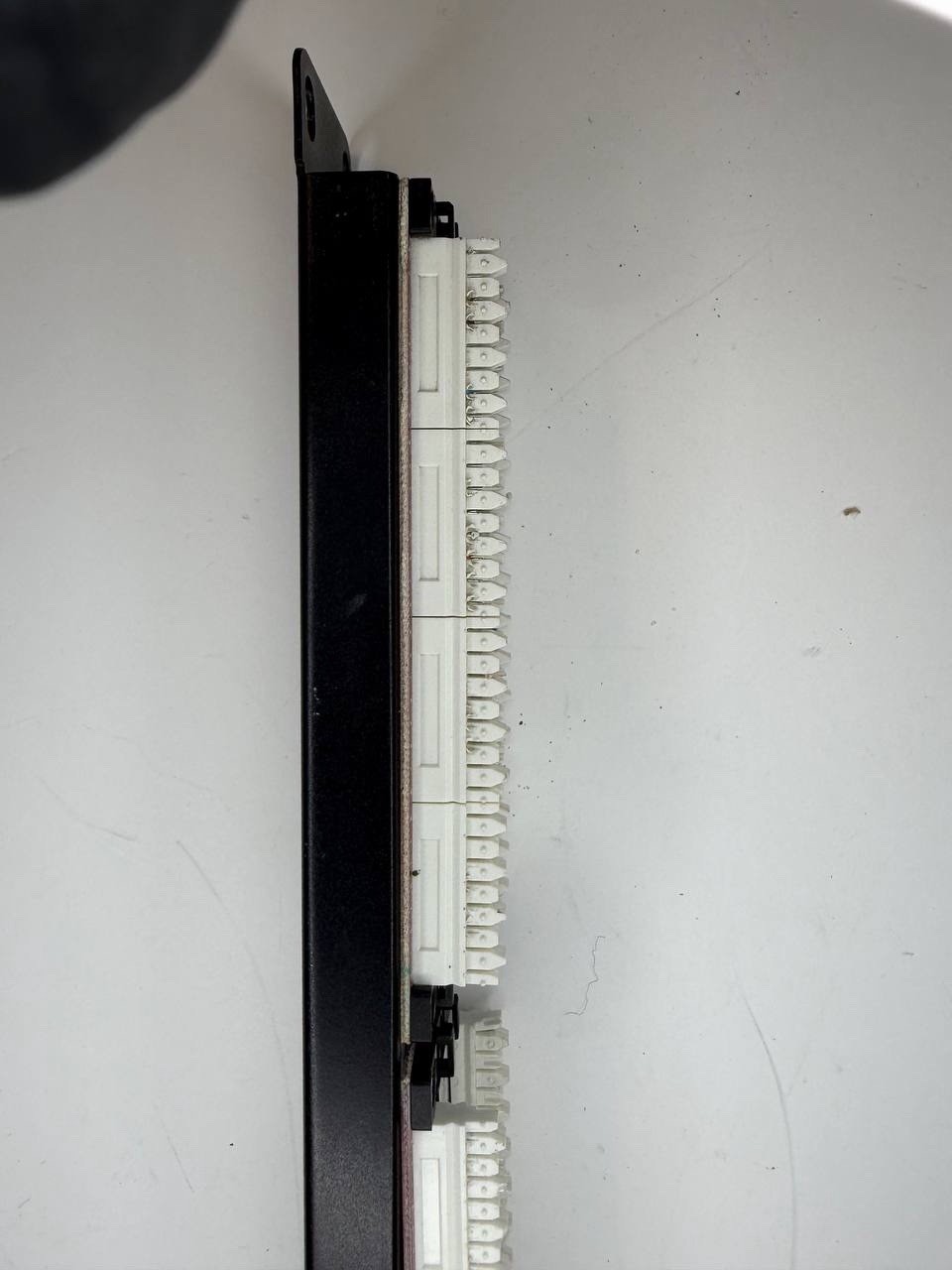 24 Port Cat5e Patch Panel 1U Rack Mount RJ45 Ethernet Network Punch Down Panel