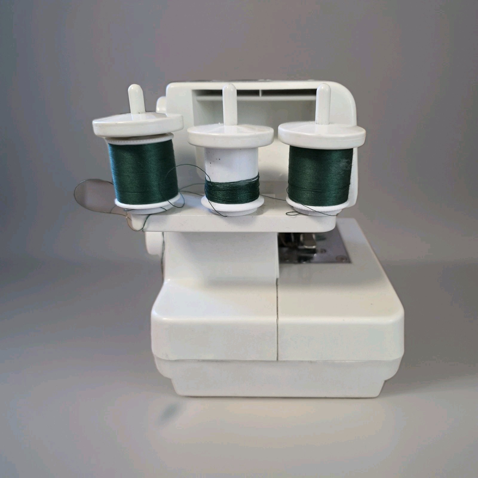 Singer Tiny Serger TS380A Plus Overedging Machine Untested No Power CordFoot Ped