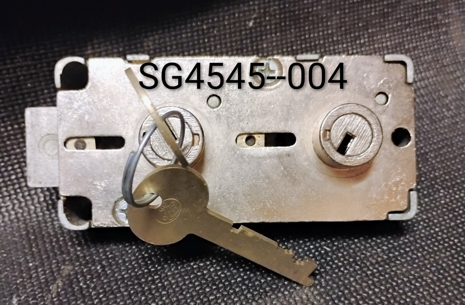 S&G 4545 deposit box  key settable both guard and customer