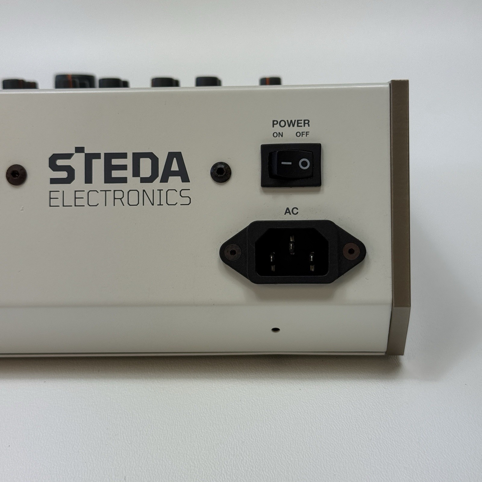 Steda Electronics SR-909 Analog Drum Machine TR-909 Clone Tested Works Excellent