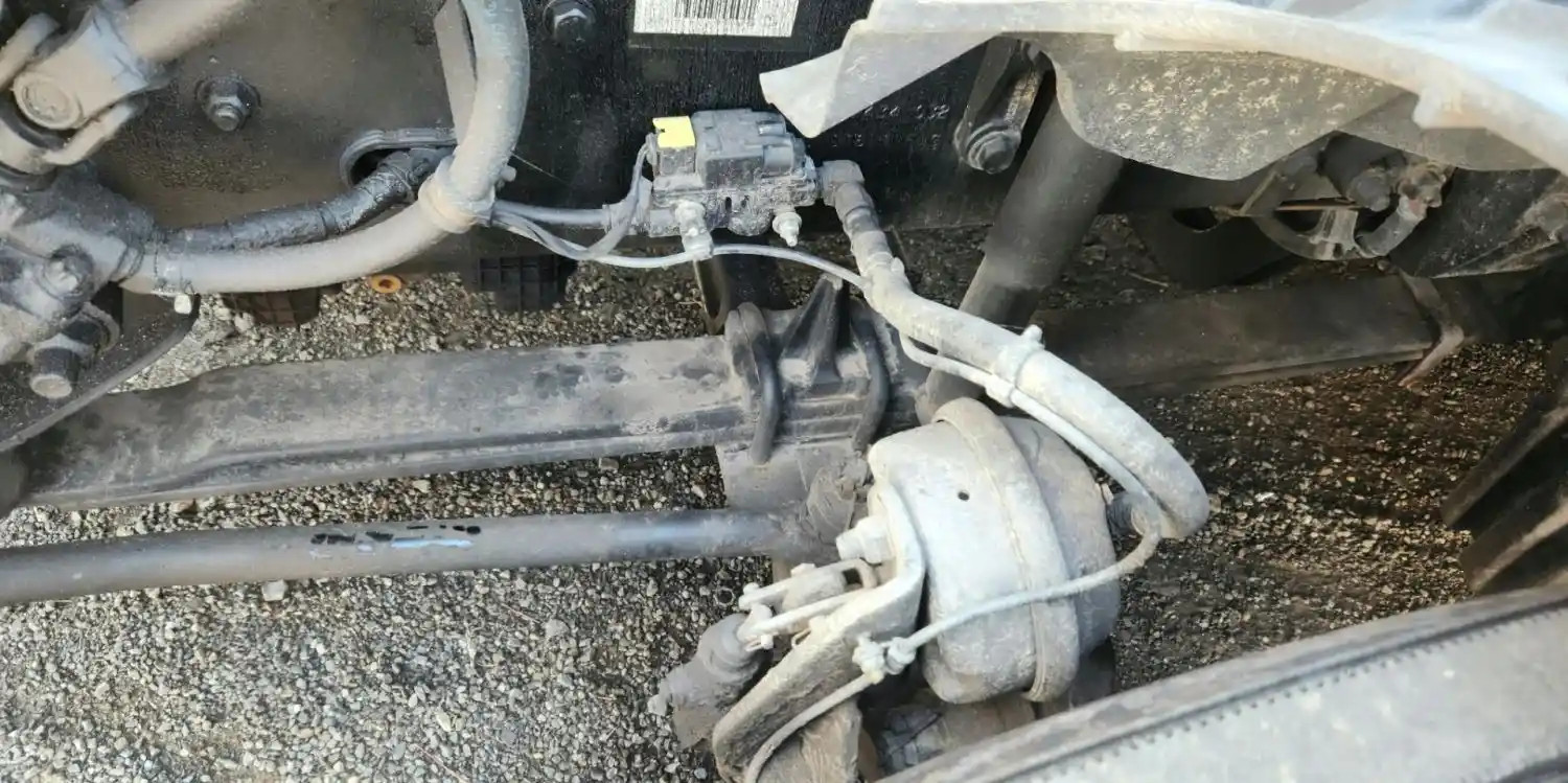 (Used) 2021 Freightliner Cascadia 126, FRONT LEAF SPRINGS Front Leaf & Springs