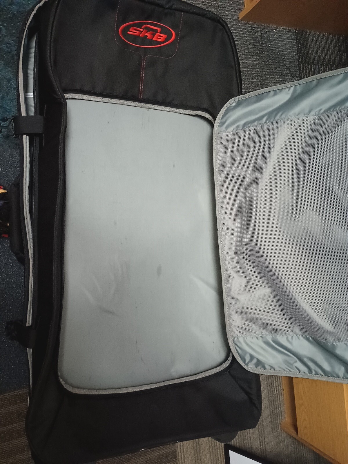 SKB Travel Bow Case
