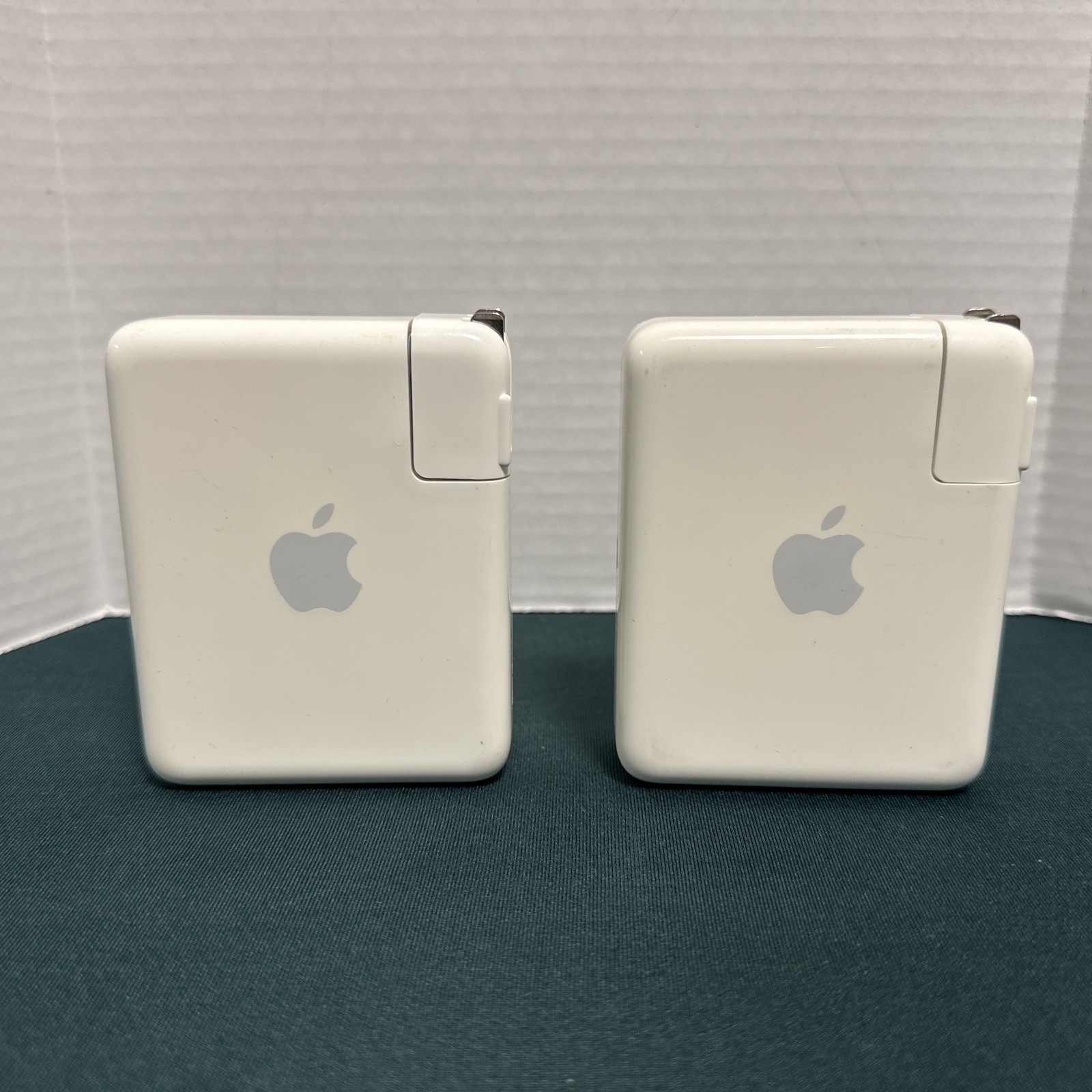 2 Apple AirPort Express A1264 Wireless Router Wi-Fi Base Stations 2008 UNTESTED