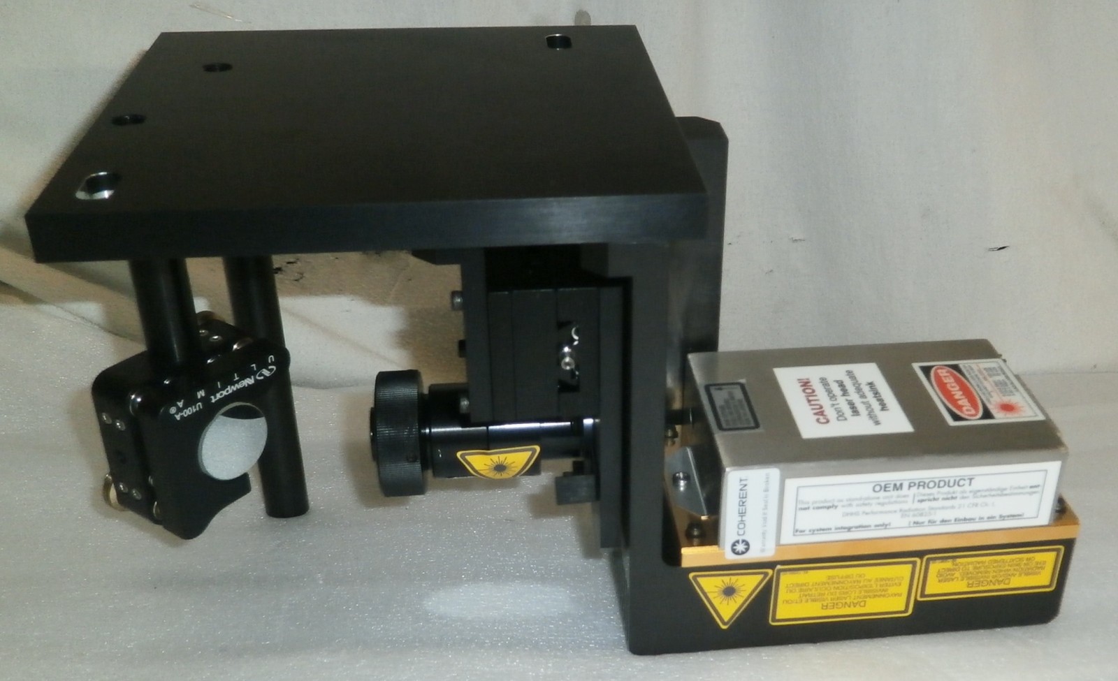 A7153 COHERENT 488-20 LASER HEAD WITH NEWPORT U100-A 333344 USED GOOD CONDITION