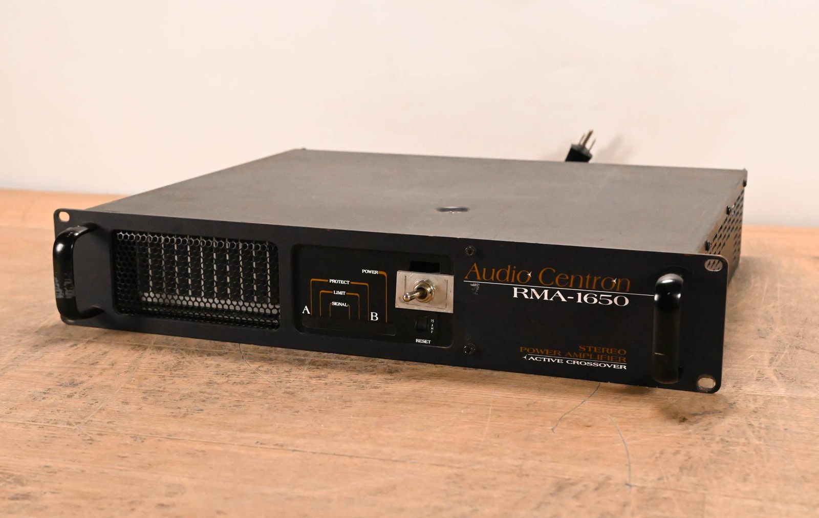 Audio-Centron RMA-1650 1300W Stereo Power Amplifier CG01NUW